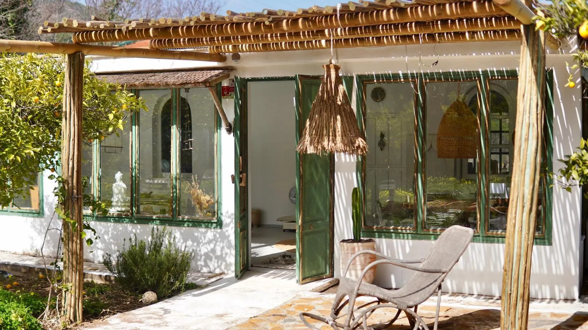 The4Elements Bed & Breakfast Monda Spain